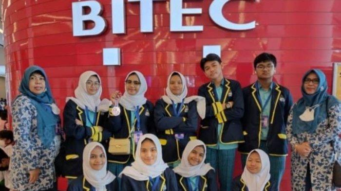 Siswa SMN 7 Banda Aceh Sabet Perunggu di Kancah Internasional,