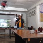 Direktur Common Room Gustaff Hariman Iskandar menjelaskan tentang kegiatan Rural ICT Camp di Pulau Aceh 11-14 Oktober 2023. Foto; Fitri/digdata.id