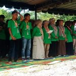 Masyarakat Linge, baca petisi sebagai bentuk suara dari Linge dalam upaya menolak Tambang dan menjaga lingkungan serta lestarikan budaya Linge; Foto; Fitri / Digdata.id