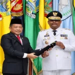 Mendagri Tito Karnavian saat melantik Safrizal menjadi PJ Gubernur Aceh, di Jakarta, Kamis (22/8/2024) Foto: ANTARA/Humas Pemprov Aceh)