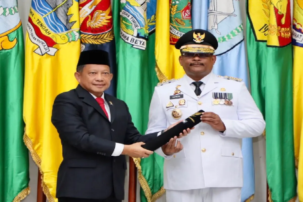 Mendagri Tito Karnavian saat melantik Safrizal menjadi PJ Gubernur Aceh, di Jakarta, Kamis (22/8/2024) Foto: ANTARA/Humas Pemprov Aceh)