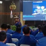 Dirpolairud Polda Aceh Kombes Pol Wahyu Prihatmaka saat memberi materi dan nasehat kepada personil polairud Polda Aceh kamis (16/1). Foto ; Fitri /Digdata.id