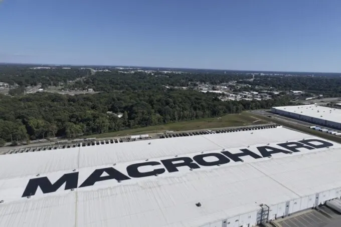 Musk Luncurkan Macrohard: AI Gantikan Microsoft, Programmer Nganggur?