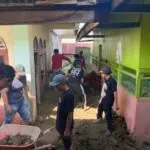 SEI laksanakan bakti sosial bersihkan sekolah di Muredu Pidie Jaya. Foto: Dok.SEI