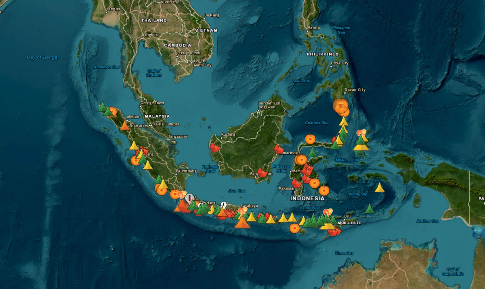 Erupsi Gunung Api Indonesia: Anak Krakatau Picu Tutup Bandara